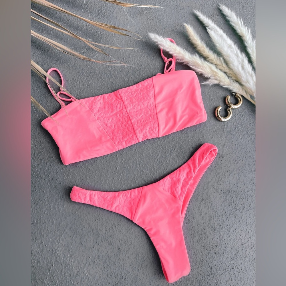 Beach Bunny London Bralette Top & Sydney Tango Bottom